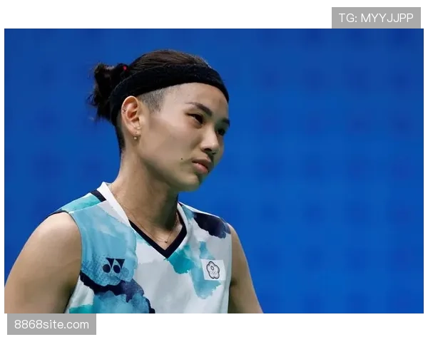 戴资颖在家练球把地板打穿了？