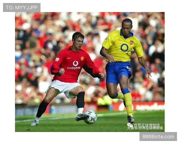 点球主罚前队友提前进区，为何不判重罚？